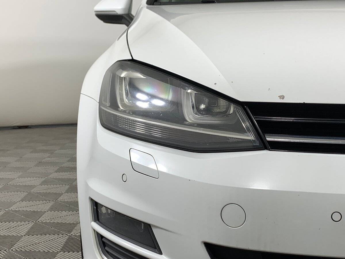 Volkswagen Golf с пробегом — 2013 год. Фото: #9