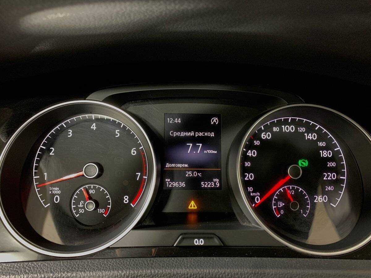 Volkswagen Golf с пробегом — 2013 год. Фото: #13