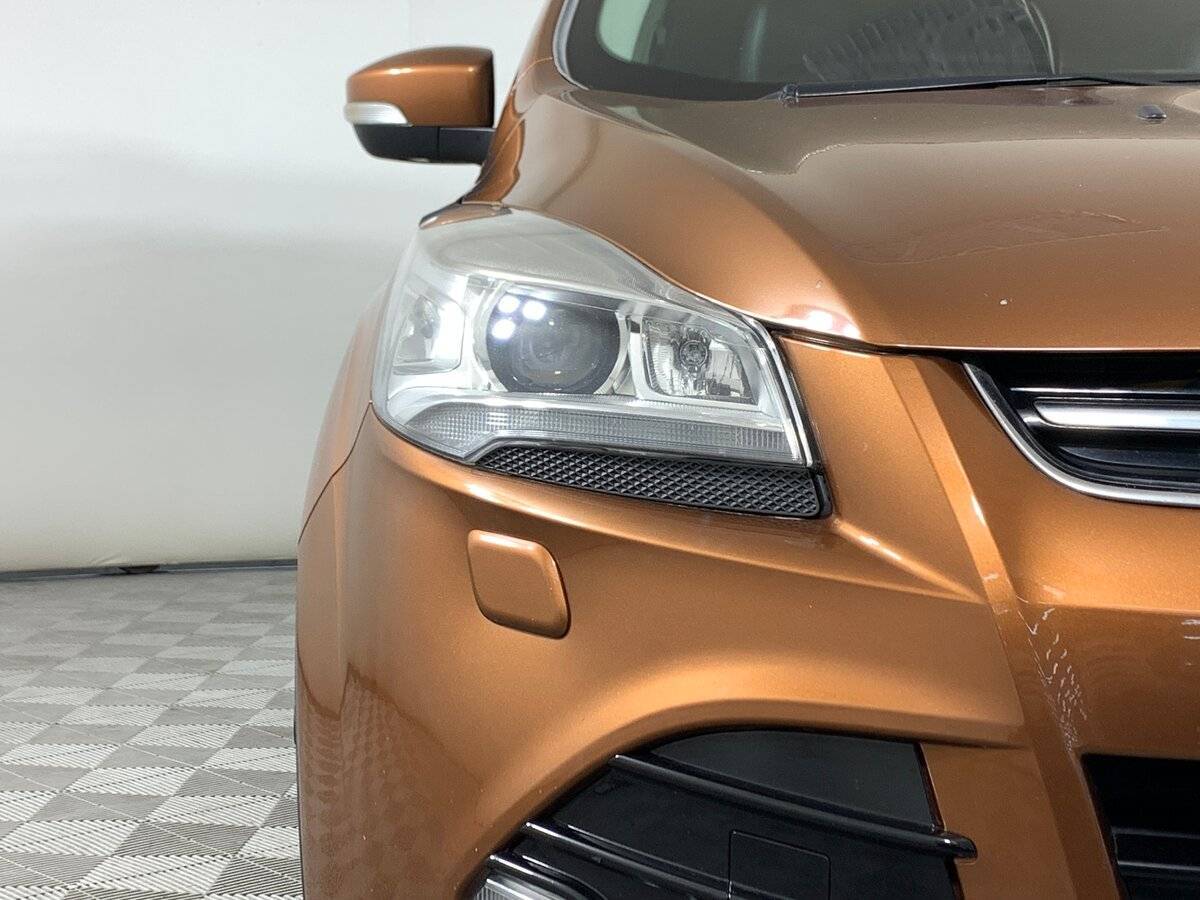 Ford Kuga с пробегом — 2014 год. Фото: #9