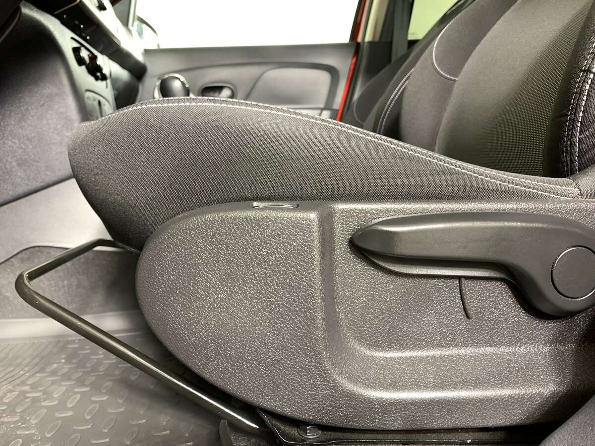 Renault Sandero с пробегом — 2021 год. Фото: #15