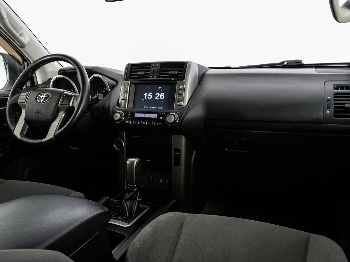 Toyota Land Cruiser Prado с пробегом — 2013 год. Фото: #8