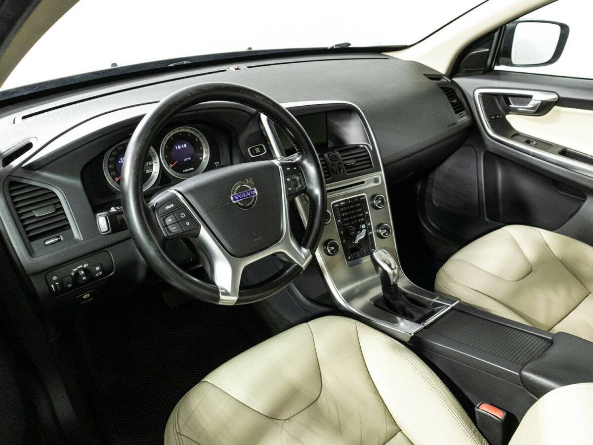 Volvo XC60 с пробегом — 2012 год. Фото: #10