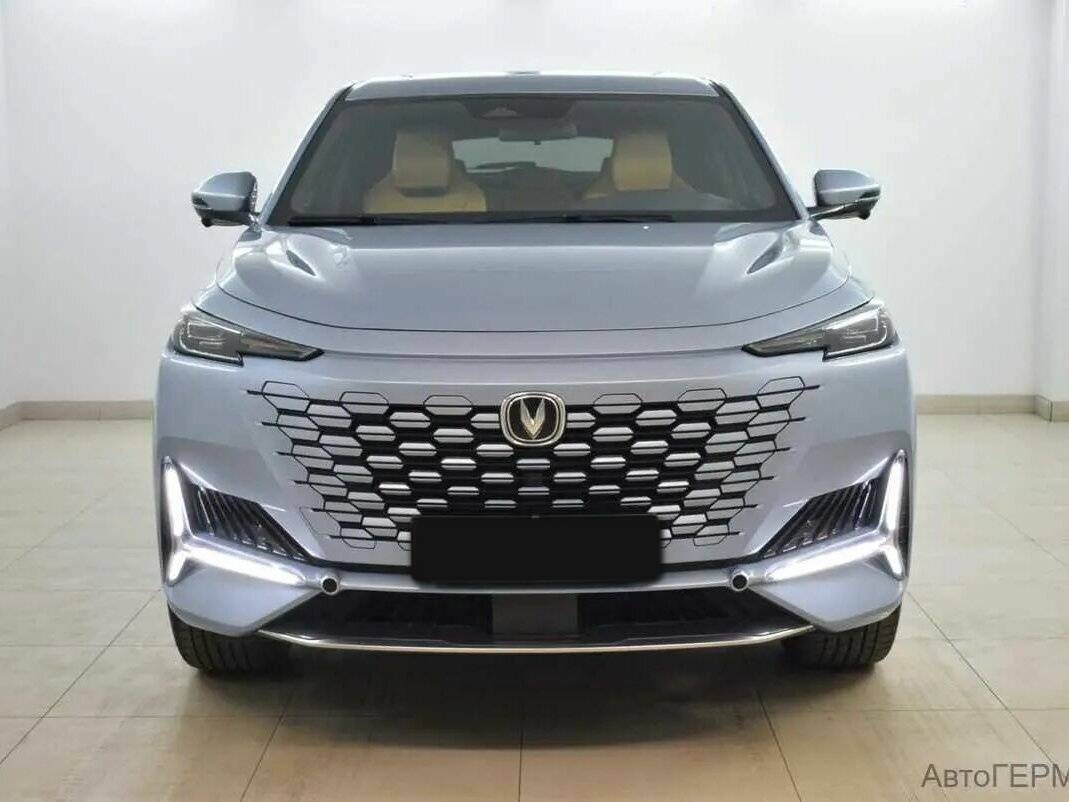 Changan UNI-K с пробегом — 2024 год. Фото: #1