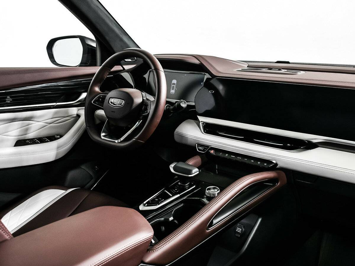 Geely Monjaro с пробегом — 2023 год. Фото: #8