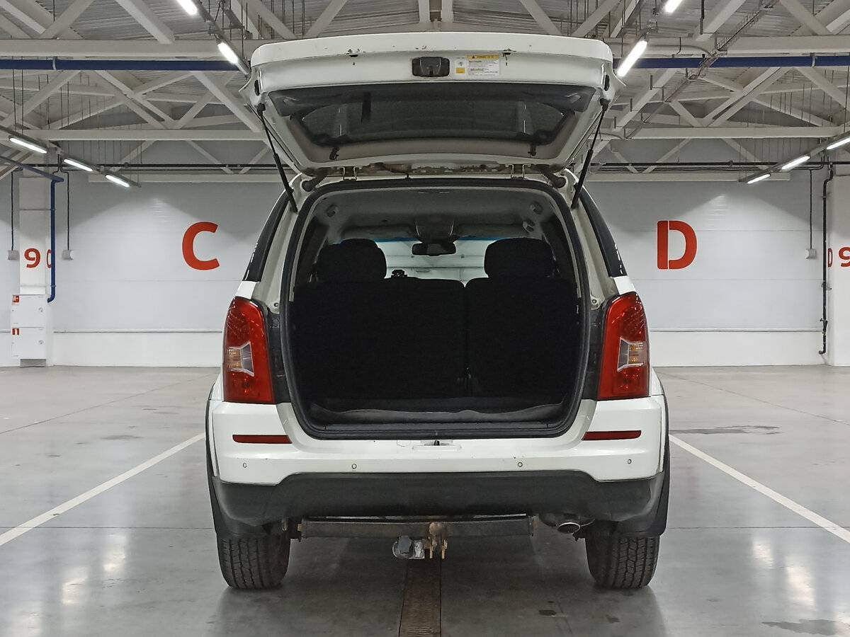 SsangYong Rexton с пробегом — 2013 год. Фото: #9