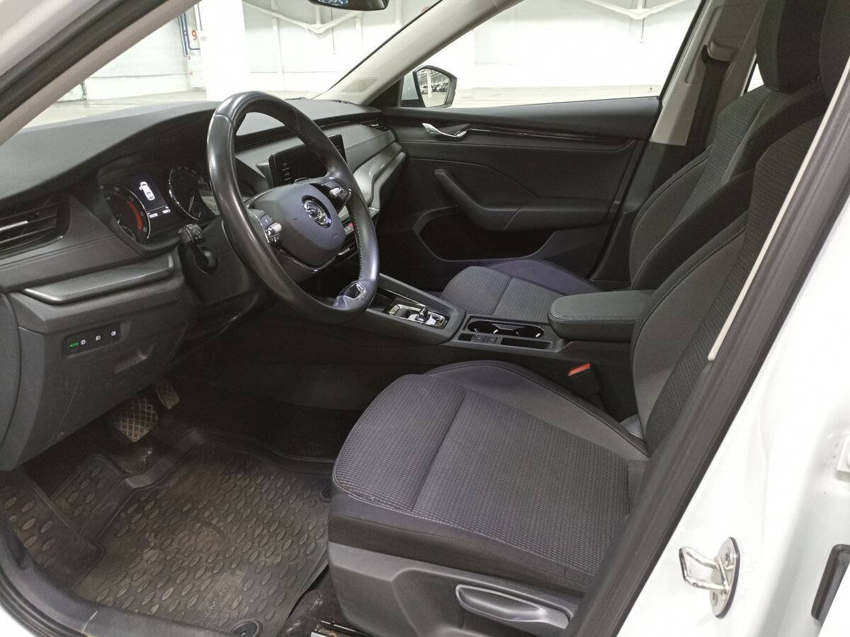 Skoda Octavia с пробегом — 2021 год. Фото: #15