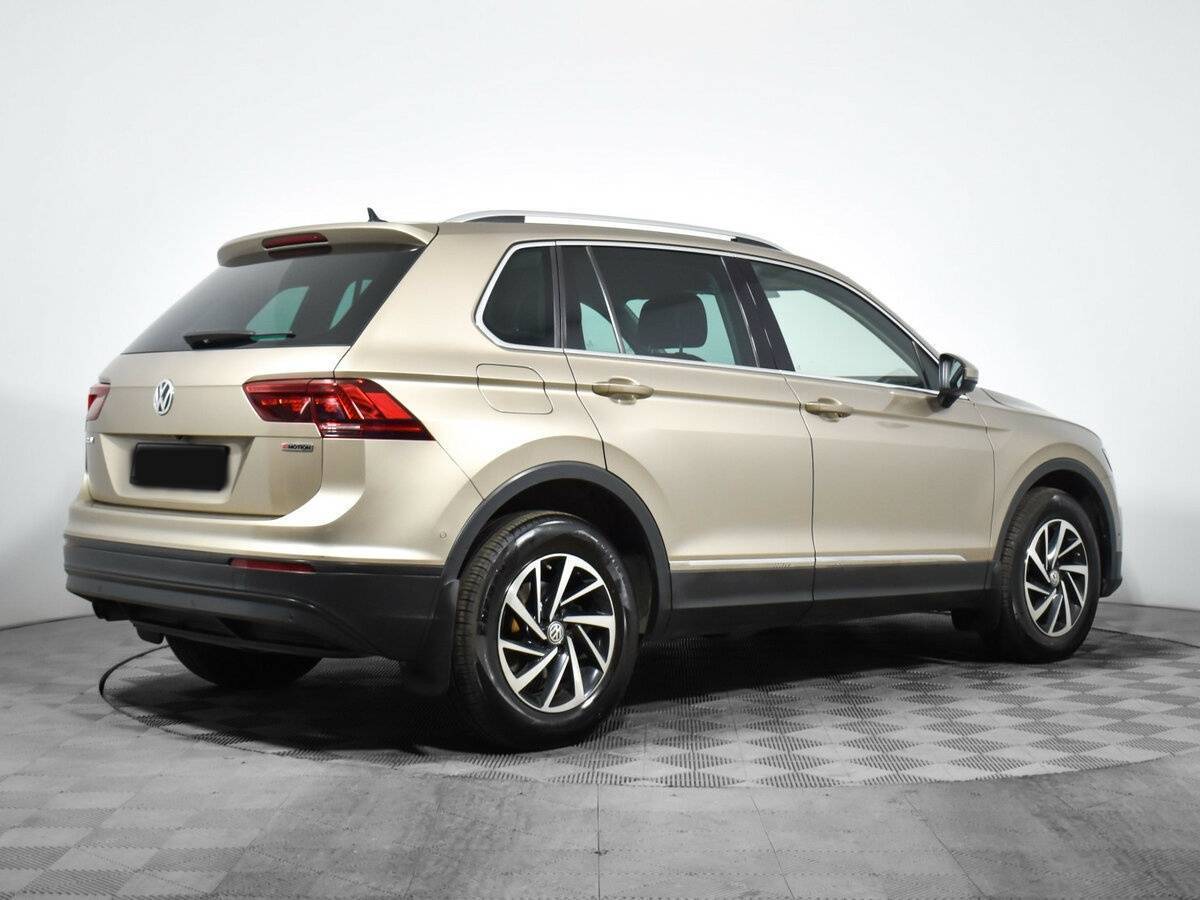 Volkswagen Tiguan с пробегом — 2018 год. Фото: #4