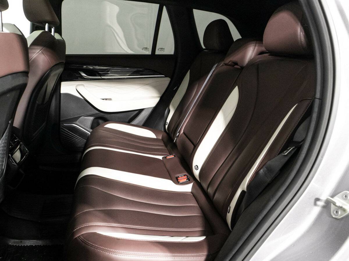 Geely Monjaro с пробегом — 2022 год. Фото: #9