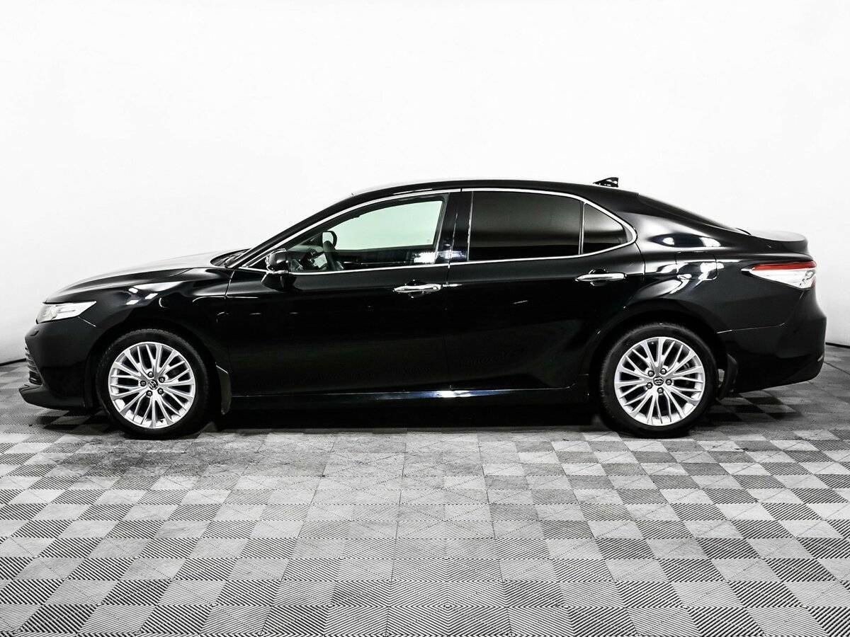 Toyota Camry с пробегом — 2019 год. Фото: #7