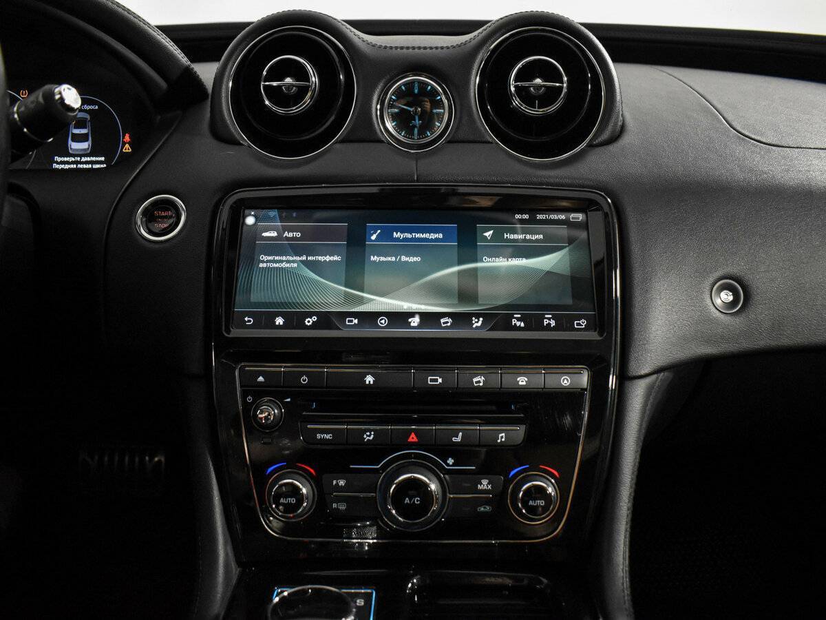 Jaguar XJ с пробегом — 2016 год. Фото: #18