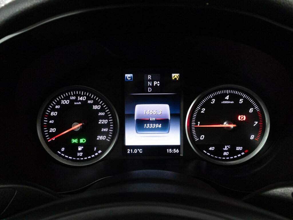 Mercedes-Benz C-Класс с пробегом — 2015 год. Фото: #11