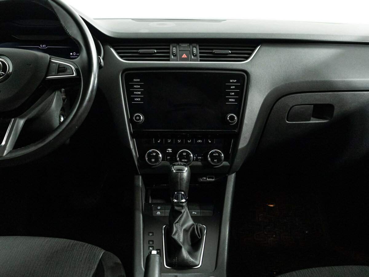 Skoda Octavia с пробегом — 2020 год. Фото: #13
