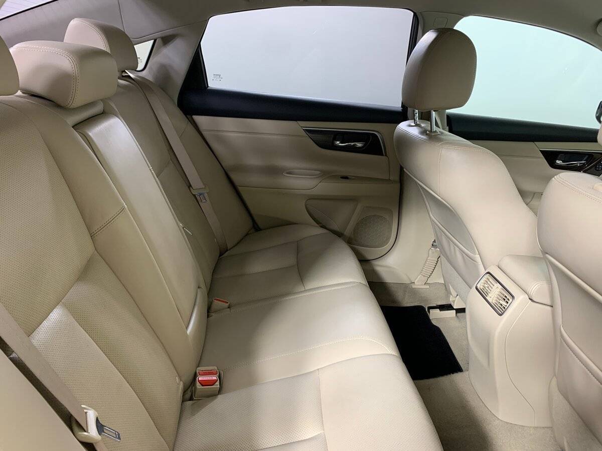 Nissan Teana с пробегом — 2014 год. Фото: #16