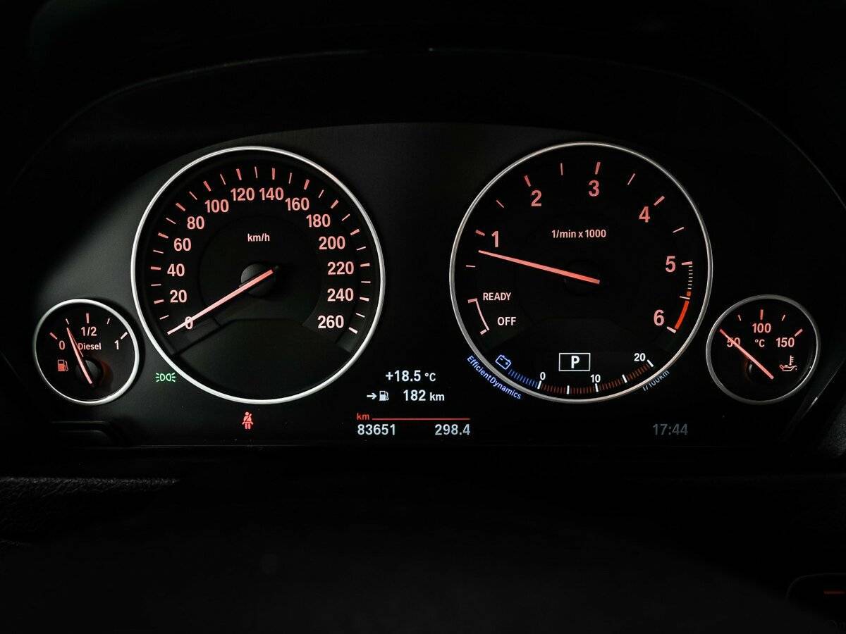 BMW 3 серии с пробегом — 2016 год. Фото: #9