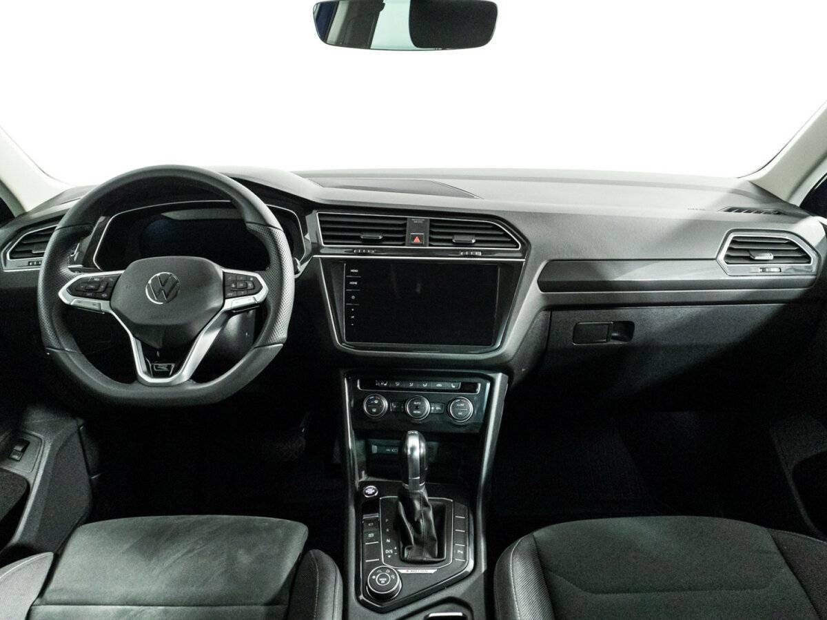 Volkswagen Tiguan с пробегом — 2018 год. Фото: #12