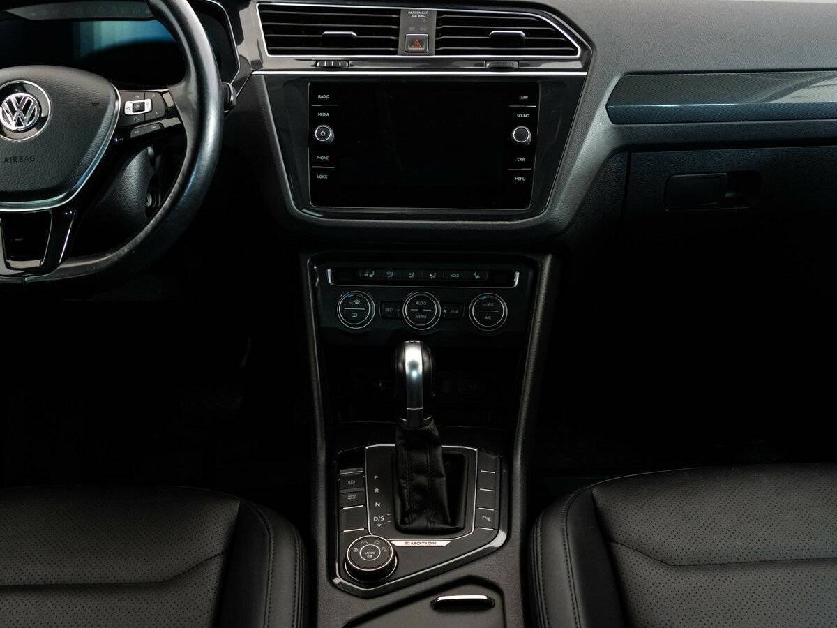 Volkswagen Tiguan с пробегом — 2018 год. Фото: #12