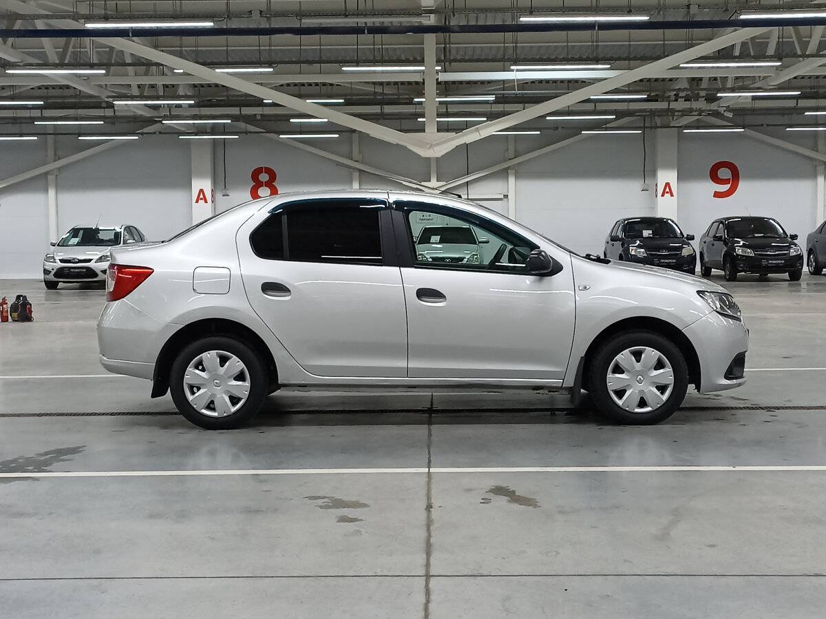 Renault Logan с пробегом — 2017 год. Фото: #3