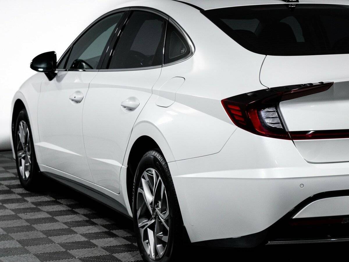 Hyundai Sonata с пробегом — 2021 год. Фото: #18