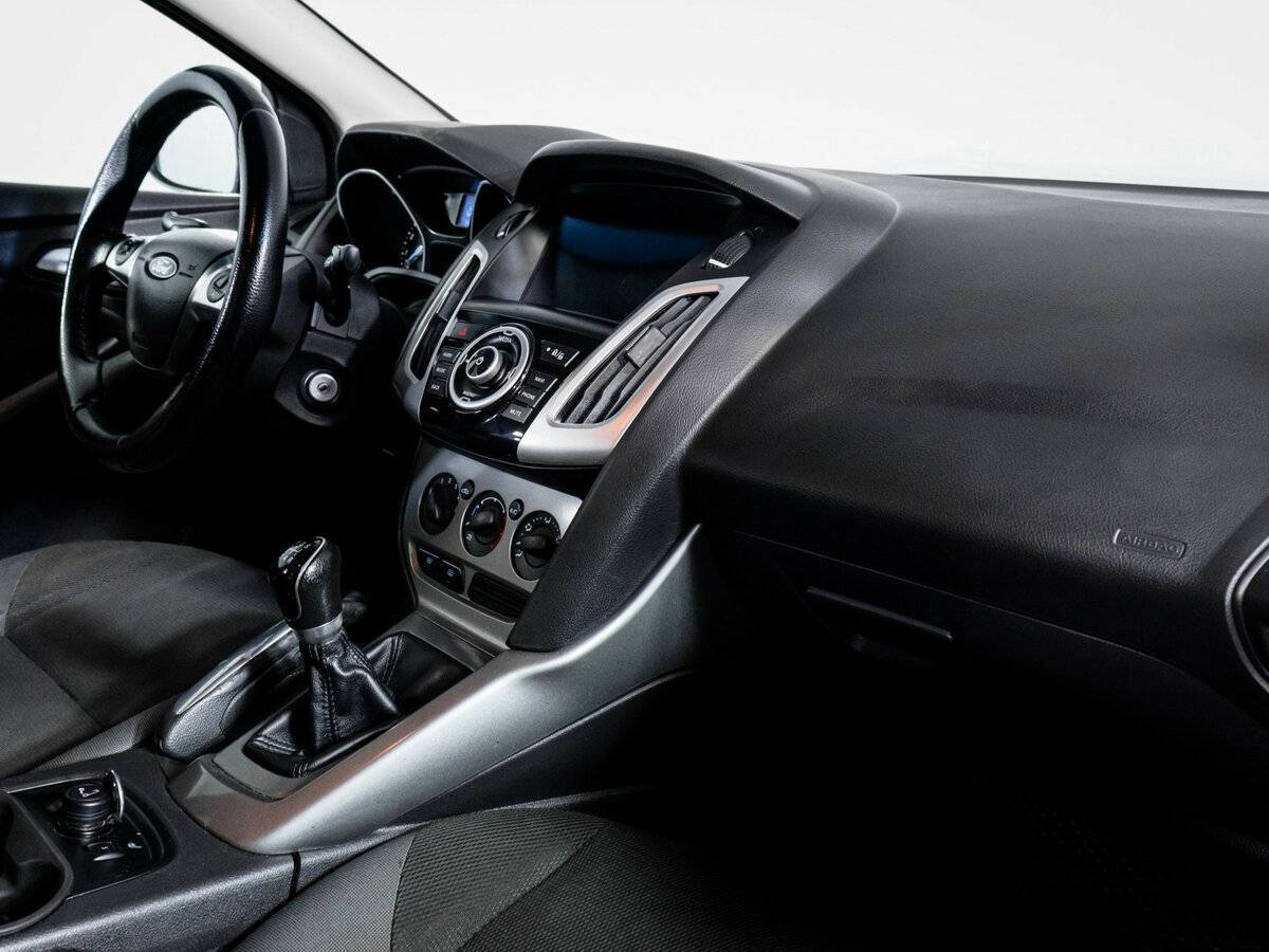 Ford Focus с пробегом — 2012 год. Фото: #8