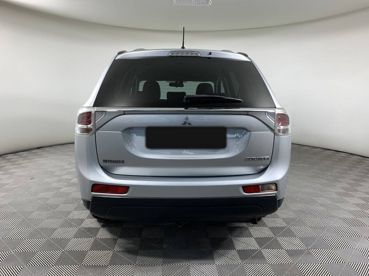 Mitsubishi Outlander с пробегом — 2013 год. Фото: #5