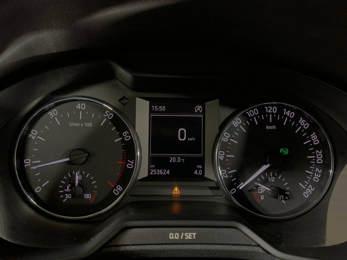 Skoda Octavia с пробегом — 2013 год. Фото: #13