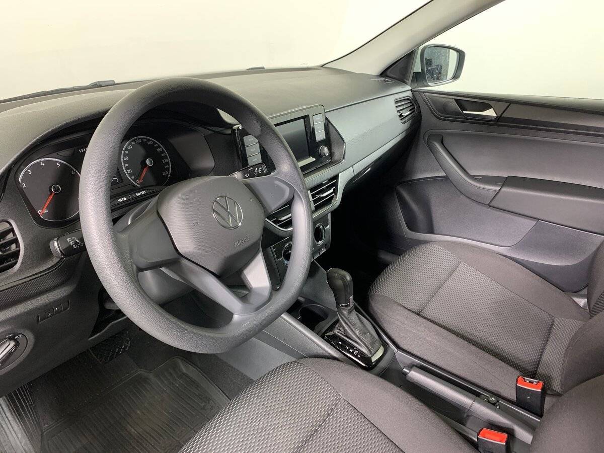 Volkswagen Polo с пробегом — 2021 год. Фото: #10