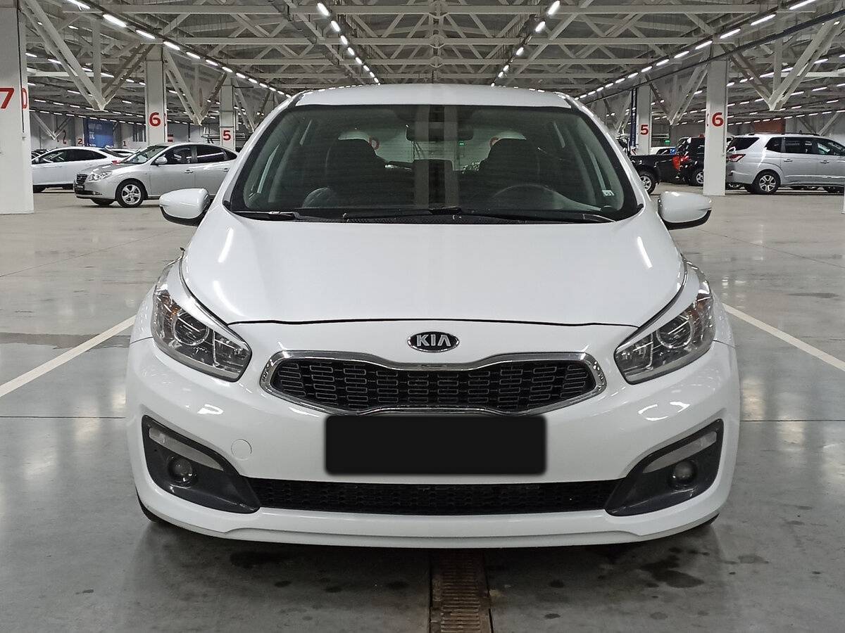 Kia Ceed с пробегом — 2015 год. Фото: #1