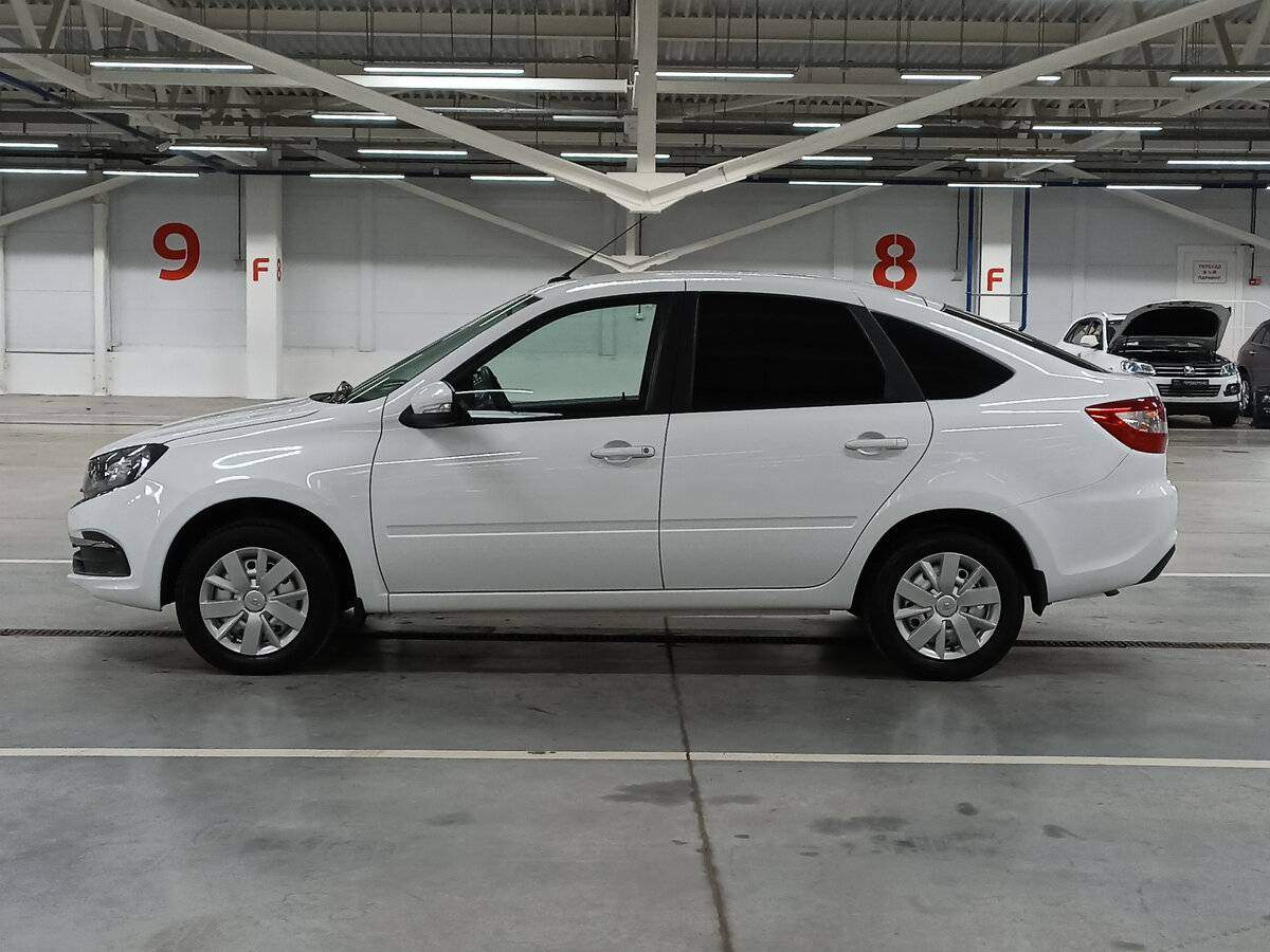 Lada (ВАЗ) Granta с пробегом — 2024 год. Фото: #7