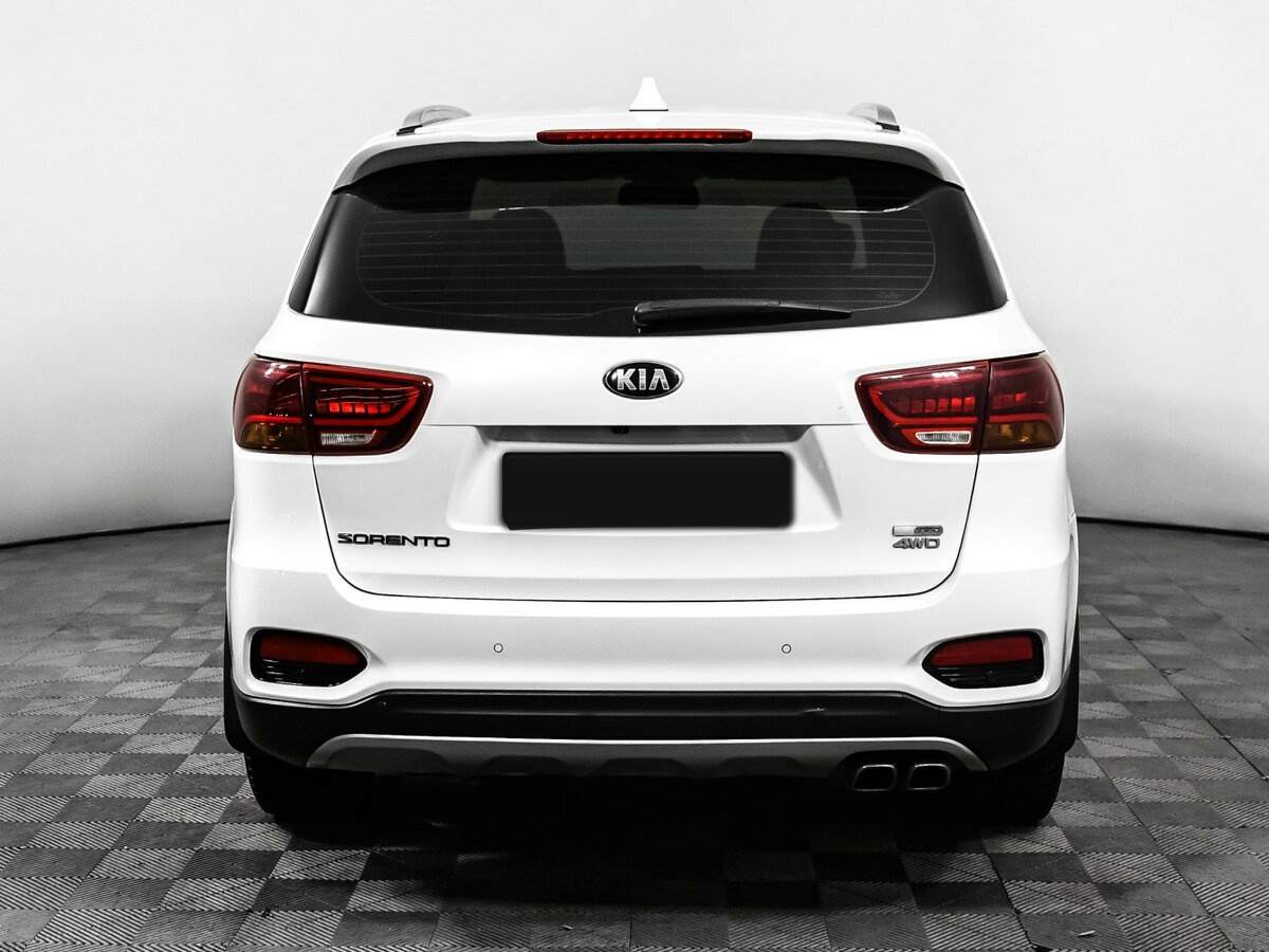 Kia Sorento с пробегом — 2017 год. Фото: #5