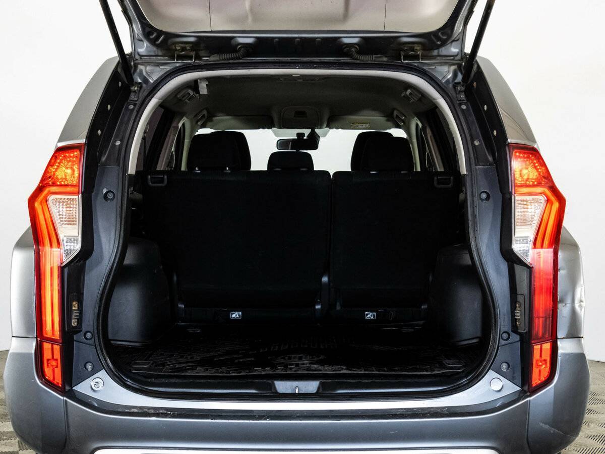 Mitsubishi Pajero Sport с пробегом — 2017 год. Фото: #19