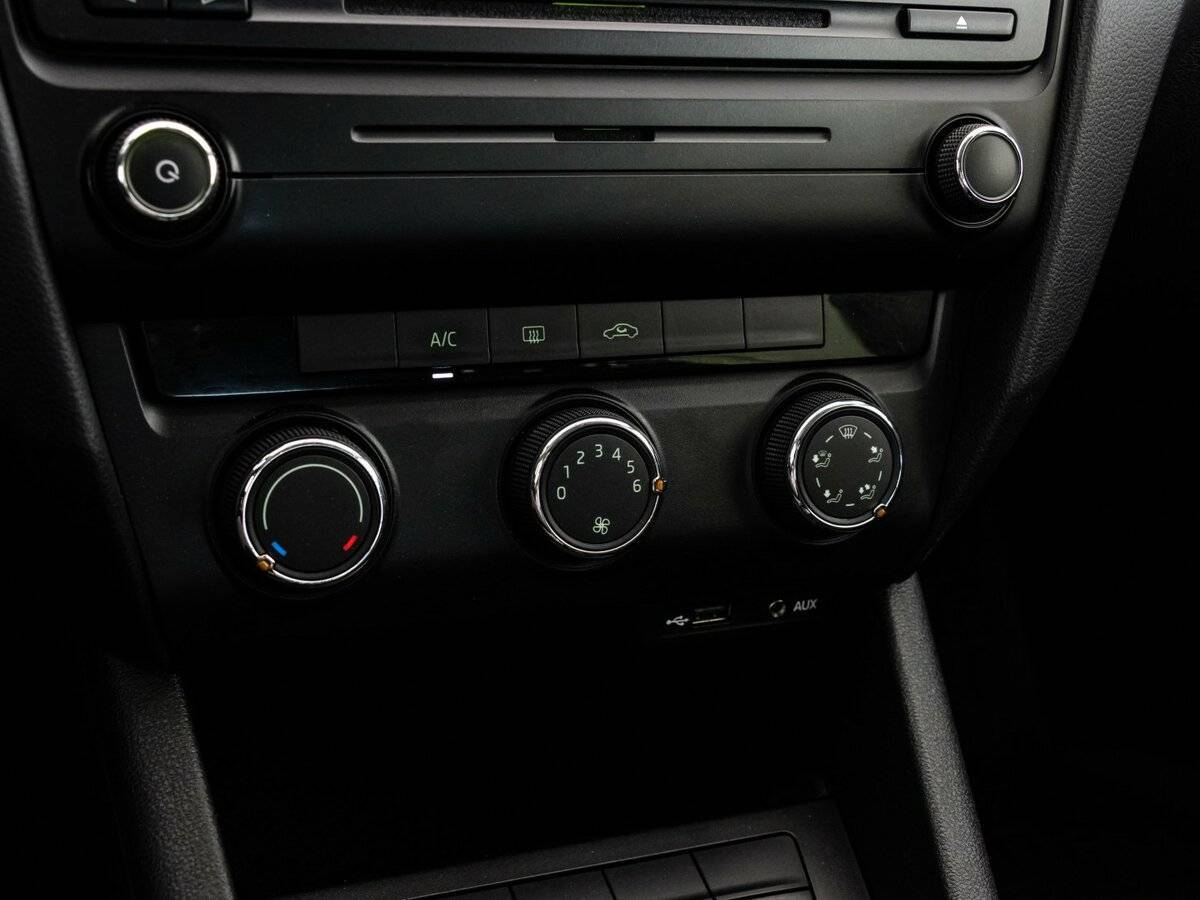 Skoda Octavia с пробегом — 2013 год. Фото: #13