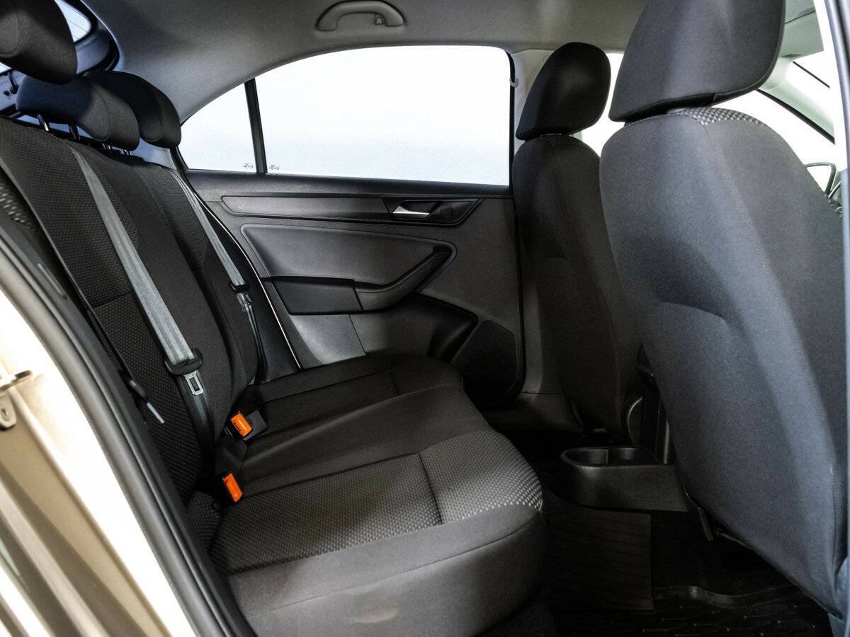 Volkswagen Polo с пробегом — 2020 год. Фото: #17