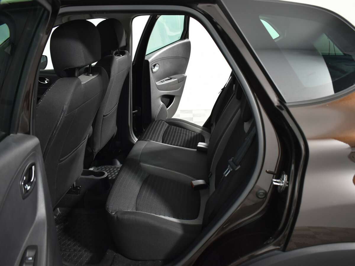 Renault Kaptur с пробегом — 2017 год. Фото: #11