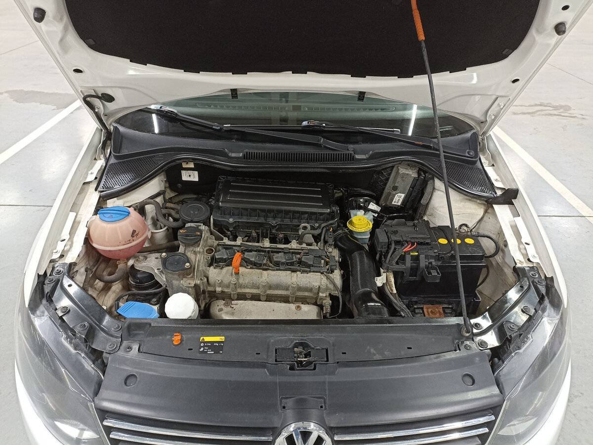 Volkswagen Polo с пробегом — 2013 год. Фото: #8