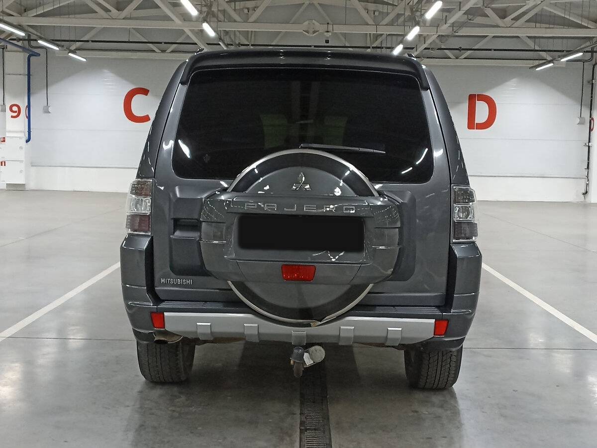 Mitsubishi Pajero с пробегом — 2012 год. Фото: #5