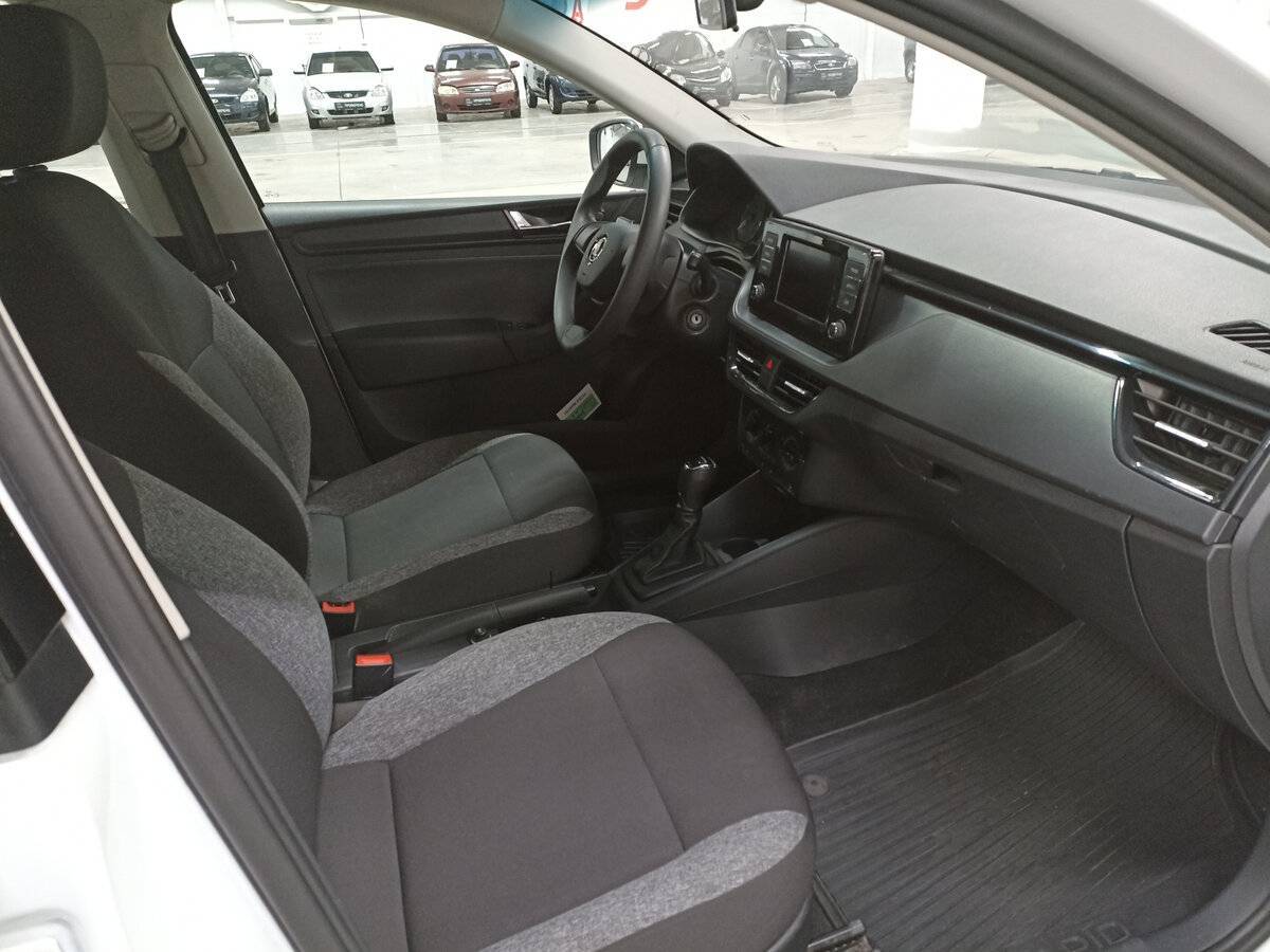 Skoda Rapid с пробегом — 2021 год. Фото: #10