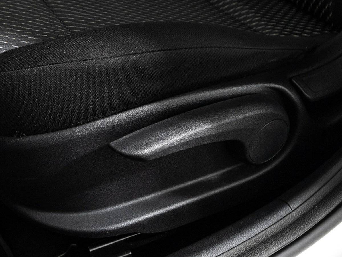 Kia Rio с пробегом — 2020 год. Фото: #20