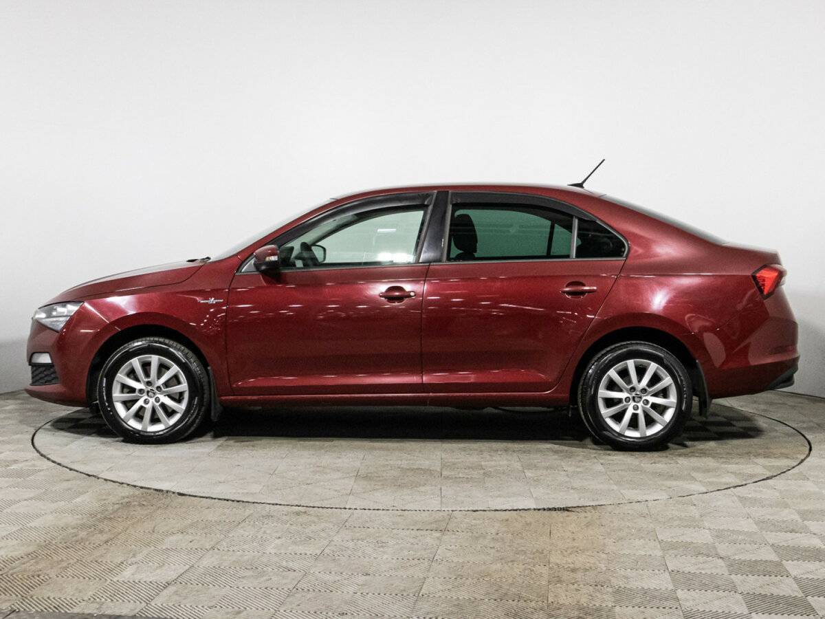 Skoda Rapid с пробегом — 2021 год. Фото: #7