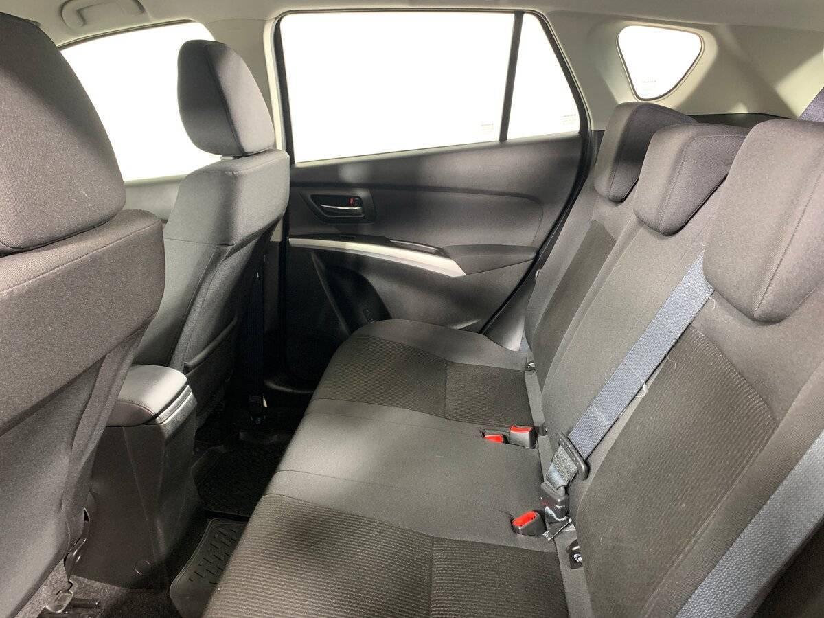 Suzuki SX4 с пробегом — 2018 год. Фото: #17