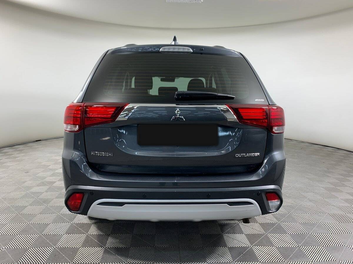 Mitsubishi Outlander с пробегом — 2019 год. Фото: #5