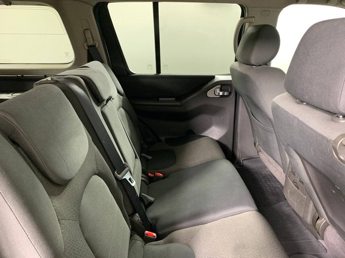 Nissan Pathfinder с пробегом — 2013 год. Фото: #15