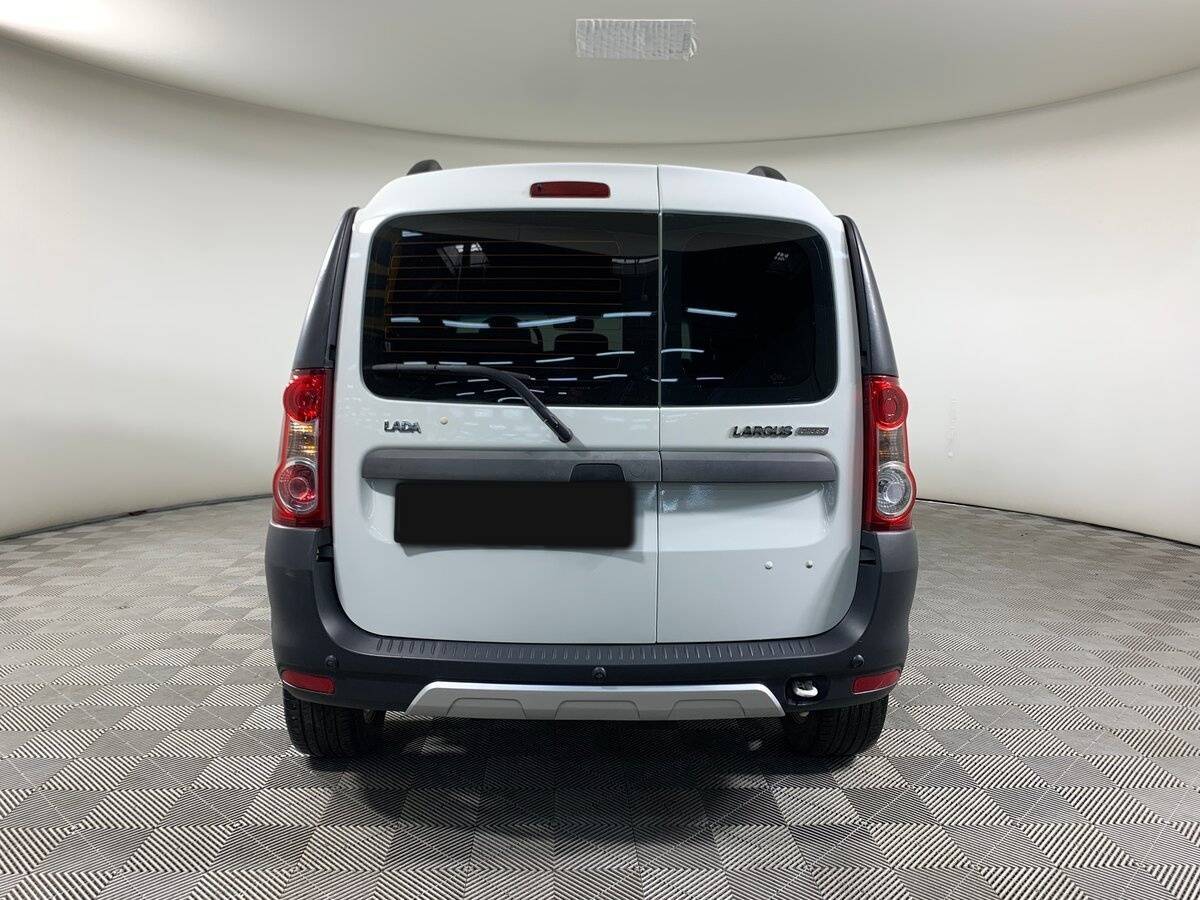 Lada (ВАЗ) Largus с пробегом — 2018 год. Фото: #5