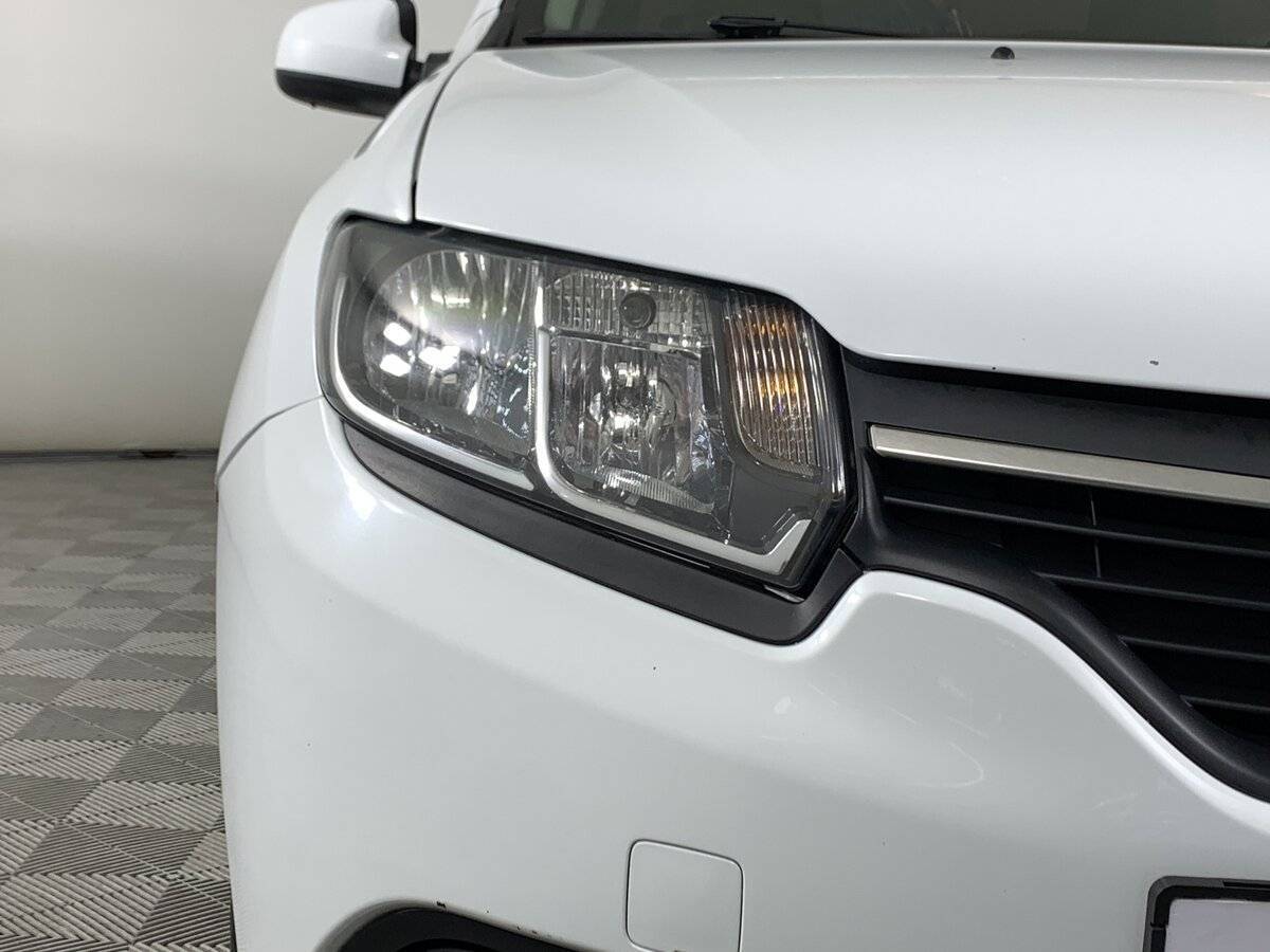 Renault Logan с пробегом — 2017 год. Фото: #9