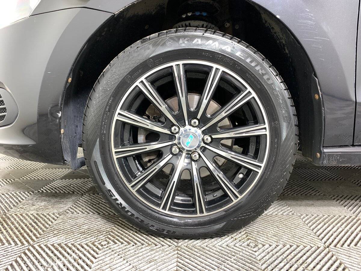 Volkswagen Polo с пробегом — 2014 год. Фото: #8