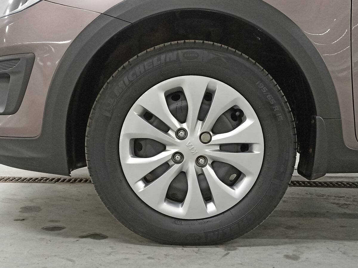 Kia Rio с пробегом — 2019 год. Фото: #17