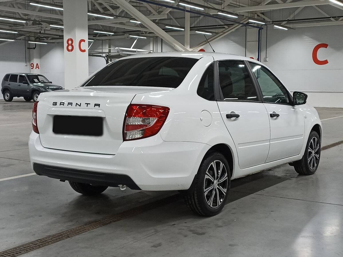 Lada (ВАЗ) Granta с пробегом — 2021 год. Фото: #4