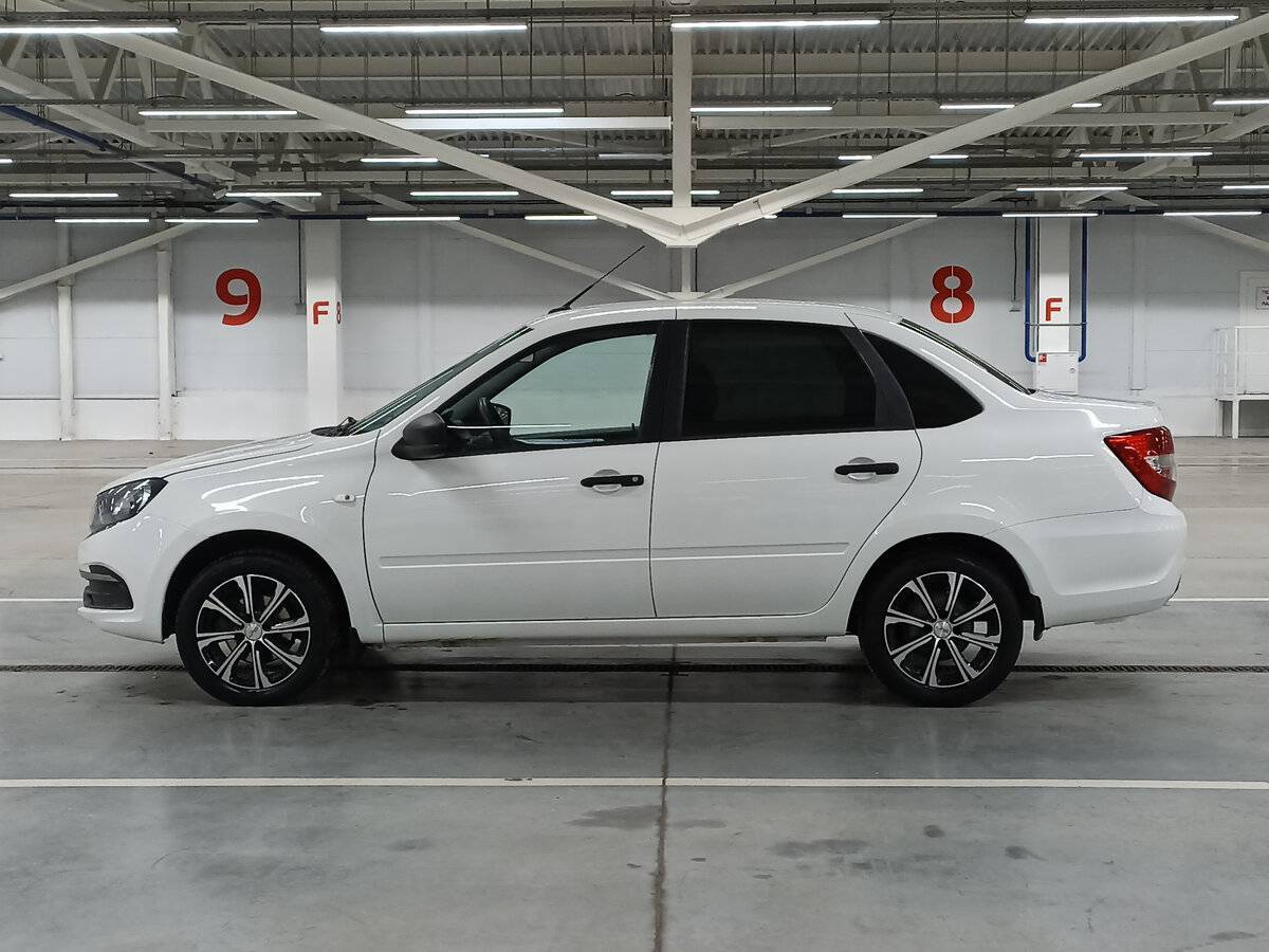 Lada (ВАЗ) Granta с пробегом — 2021 год. Фото: #7