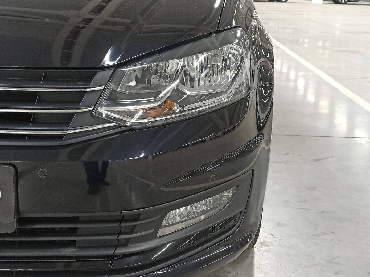 Volkswagen Polo с пробегом — 2018 год. Фото: #16