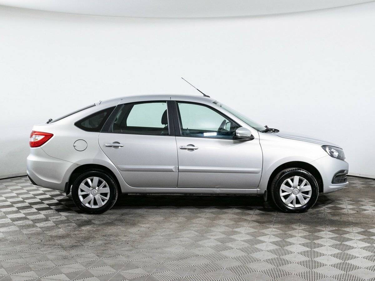 Lada (ВАЗ) Granta с пробегом — 2020 год. Фото: #3