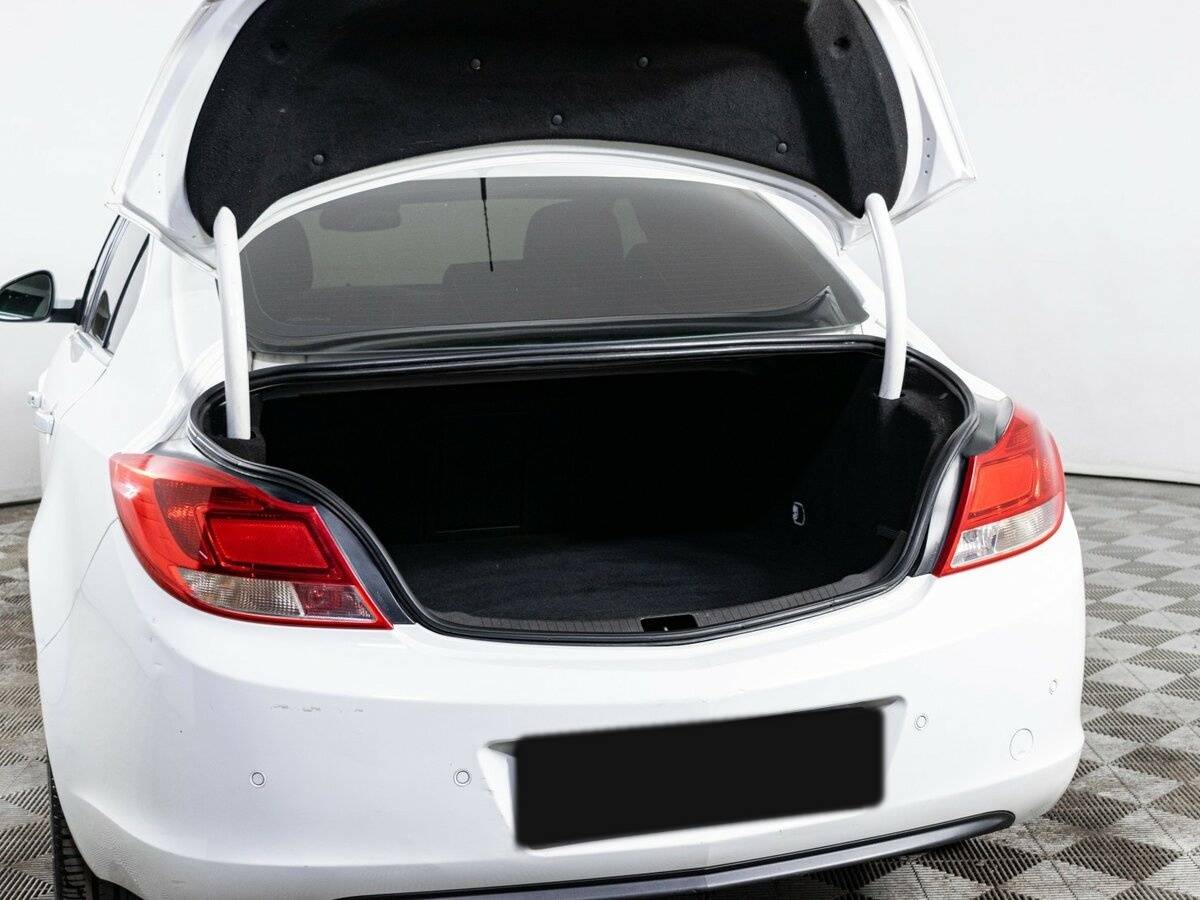 Opel Insignia с пробегом — 2012 год. Фото: #8